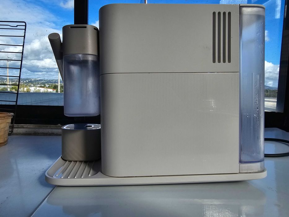 Vendo Nespresso Latissima One DeLonghi