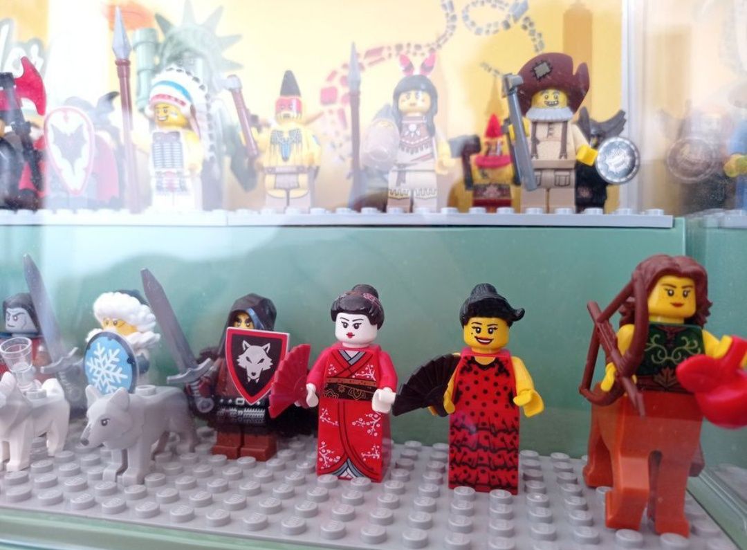 LEGO minifigures ludzik Gejsza Kimono Girl Tancerka Flamenco