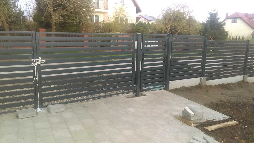 ogrodzenia z bloczków, przęsła, bramy, furtki, montaż