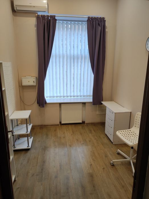 м.Арсенальна.Кабінет для масажиста,манікюр,косметолога,лешмейк,бровіст