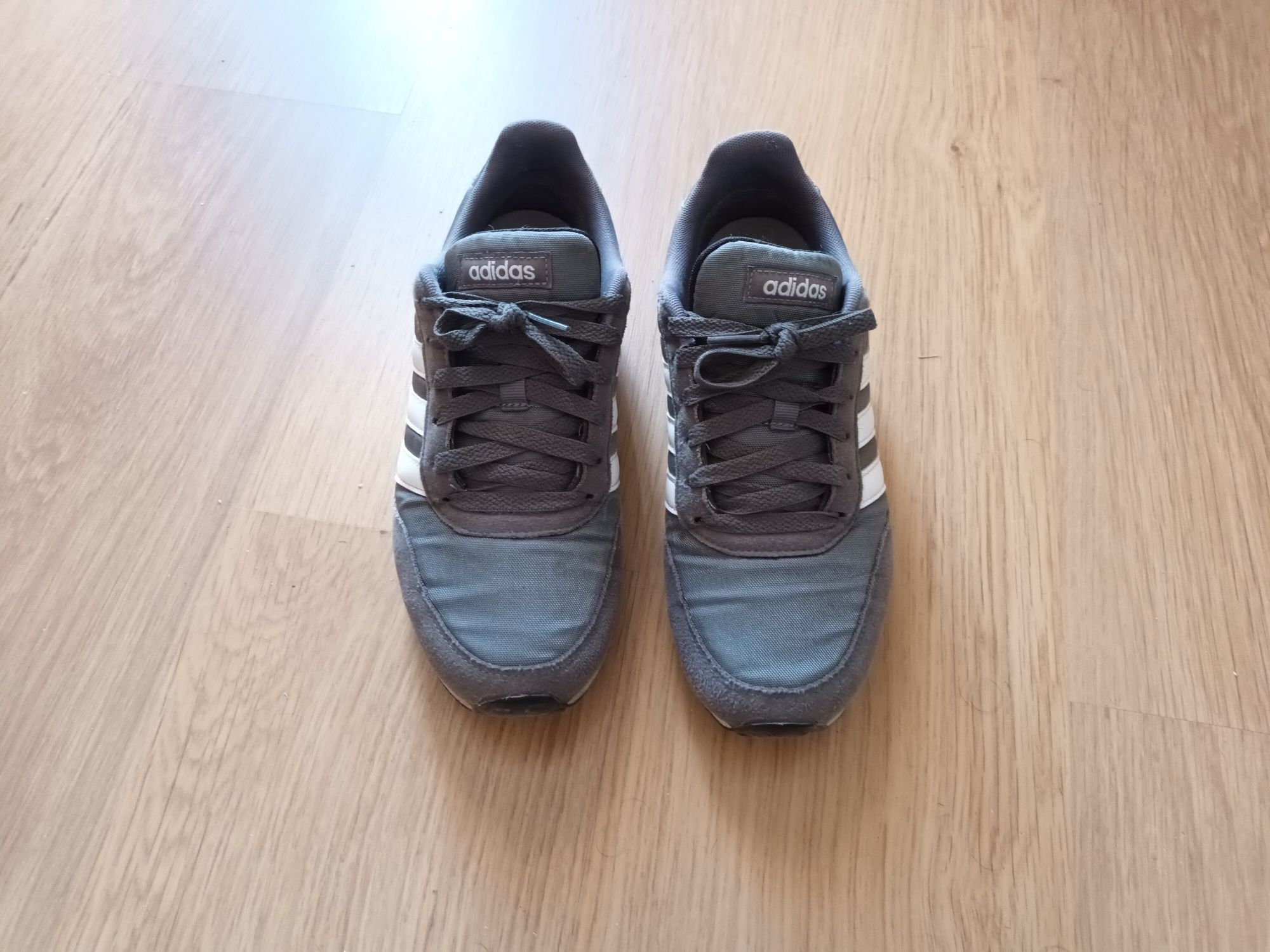 Tenis Adidas 41 ⅓ originais