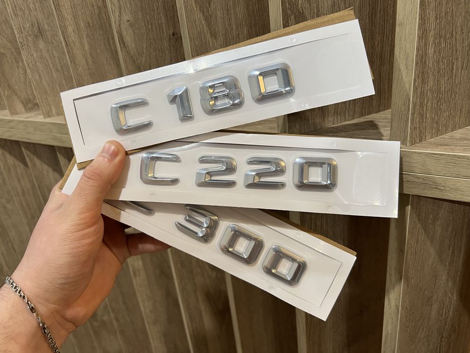 Шильдик надпис Mercedes Мерседес на багажик Е220 Е320 С180 CDI 4matic