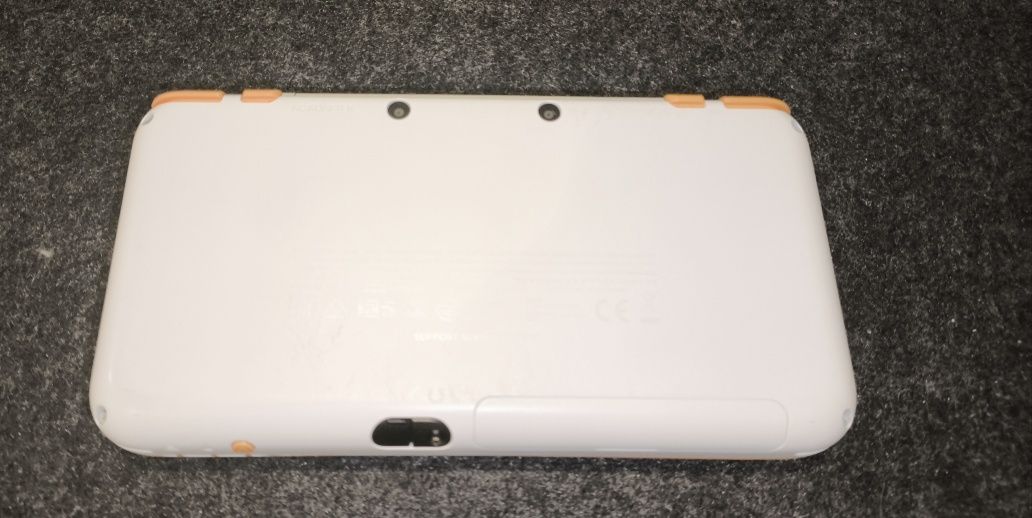 New Nintendo 2DS XL 64Gbs desbloqueada + Extras
