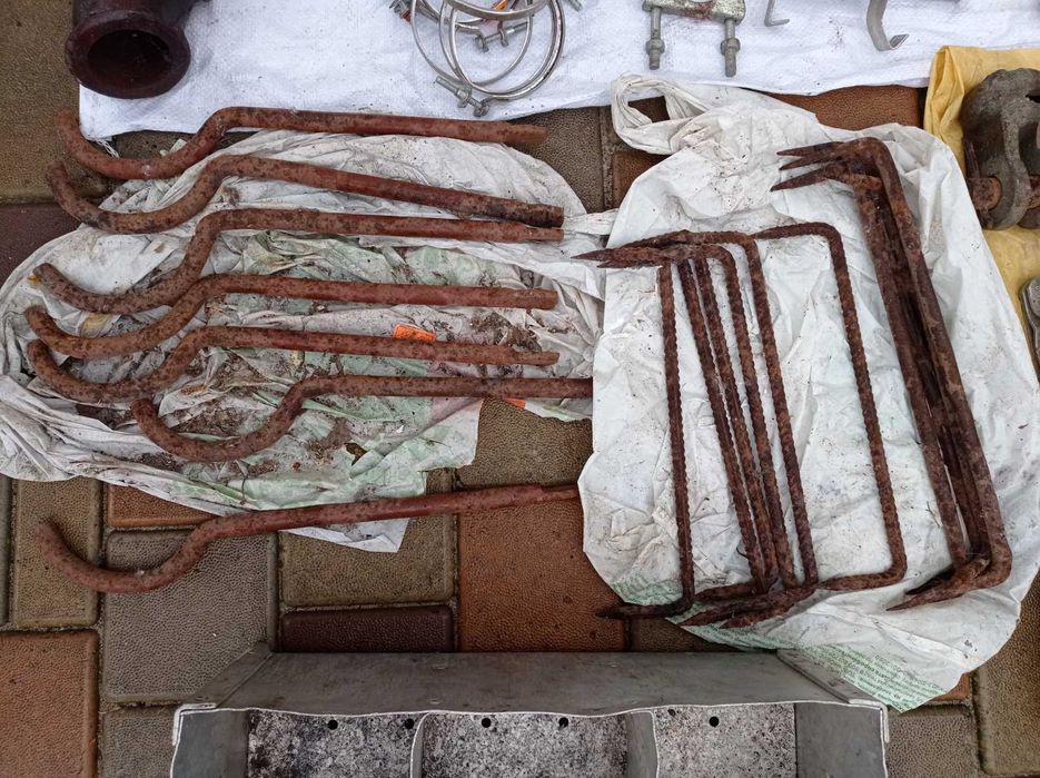 Ключи. Головка. Напильник. Хомут. Ящик. Скоба. Пружина. Кронштейн.