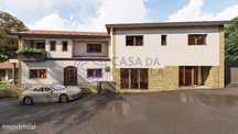 Moradia geminada em Canedo-fase final de construção