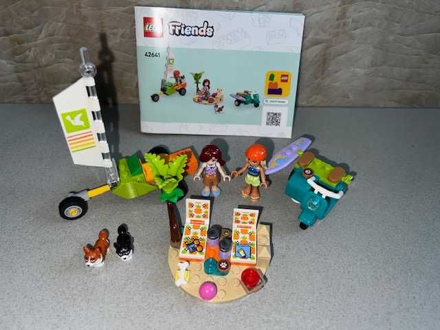 LEGO Friends 42641 Przygoda z surfującymi psami i skuterem