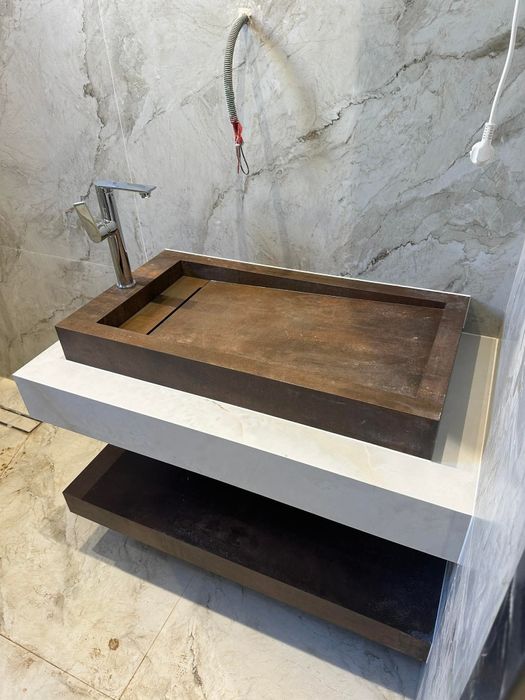 Cuba, pia em cerâmica ou porcelanato, nicho para casa de banho