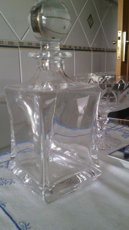garrafa cristal base quadrada Da Vinci