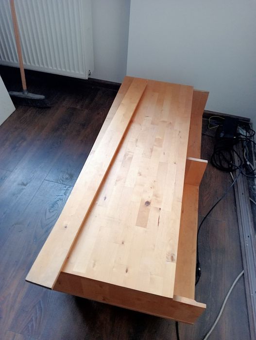 Szafka sosnowa pod telewizor Ikea