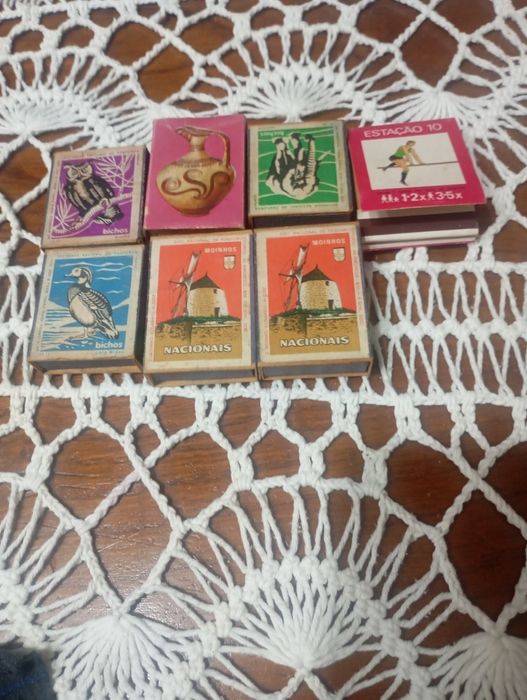 Vendo caixas de foraros antigas muitas bonitas bom estado