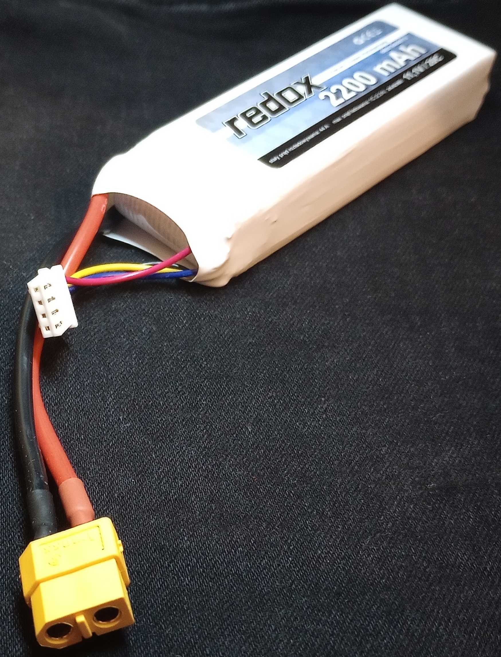 Pakiet Akumulator LIPO 2200mAh 11,1V 20C XT60 Redox - Nowy, nieużywany