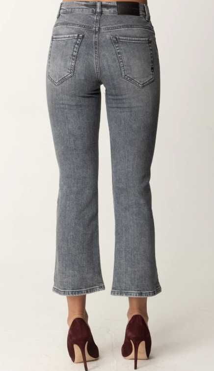 Pinko, Brenda Bootcut, damskie spodnie dżinsowe 7/8, r. 27