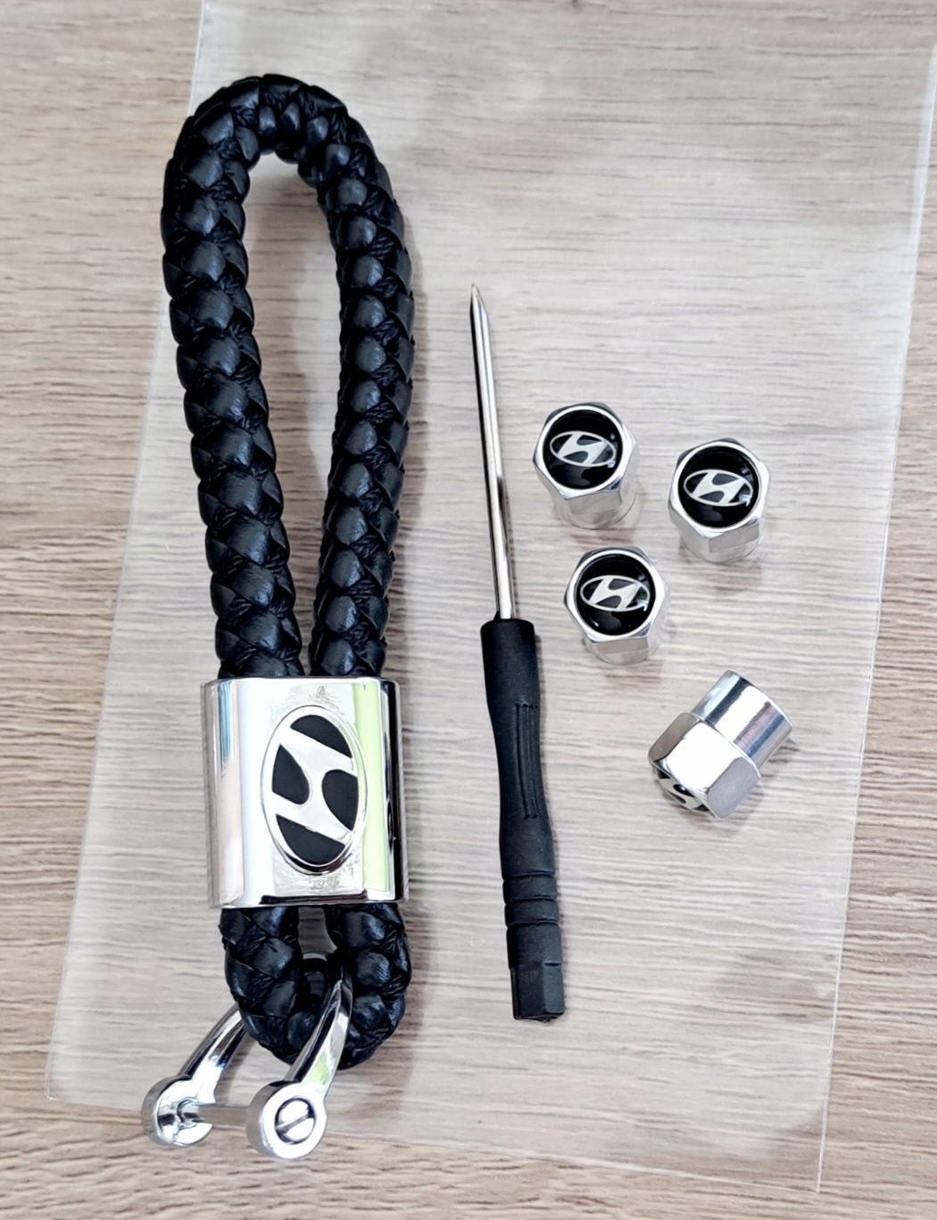 *NOWY* Breloczek HYUNDAI brelok + Nakrętki na wentyle srebrne tuning