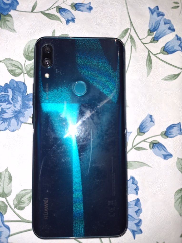 ТелефонHuawei P smart Z