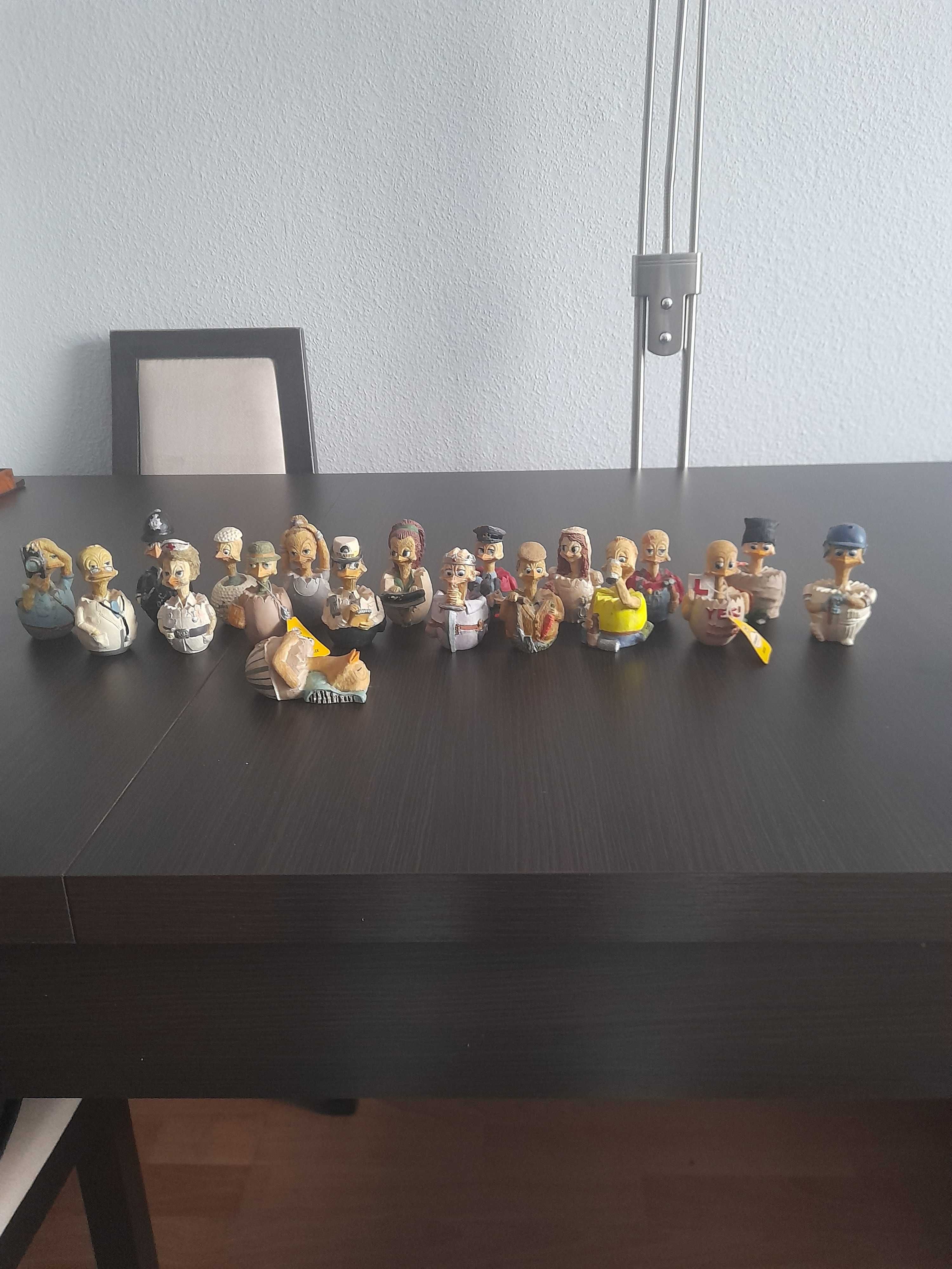 Vintage kolekcjonerskie figurki Eggbert Malcom Bowmer  połowa XX wieku