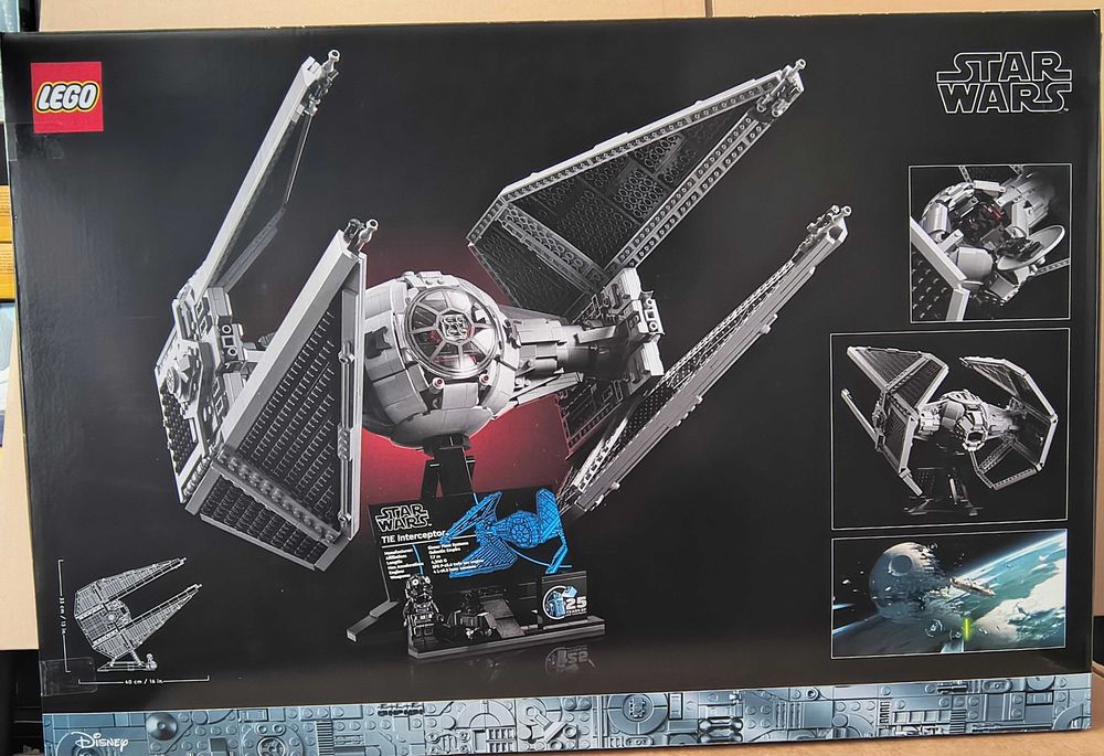 LEGO® 75382 Star Wars - TIE Interceptor