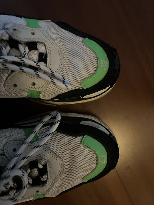 Ténis 42 triple S Balenciaga