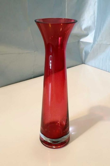 SZKLANY wazonik 20cm / WAZON, typu: niski flet, tuba, lejek - czerwień