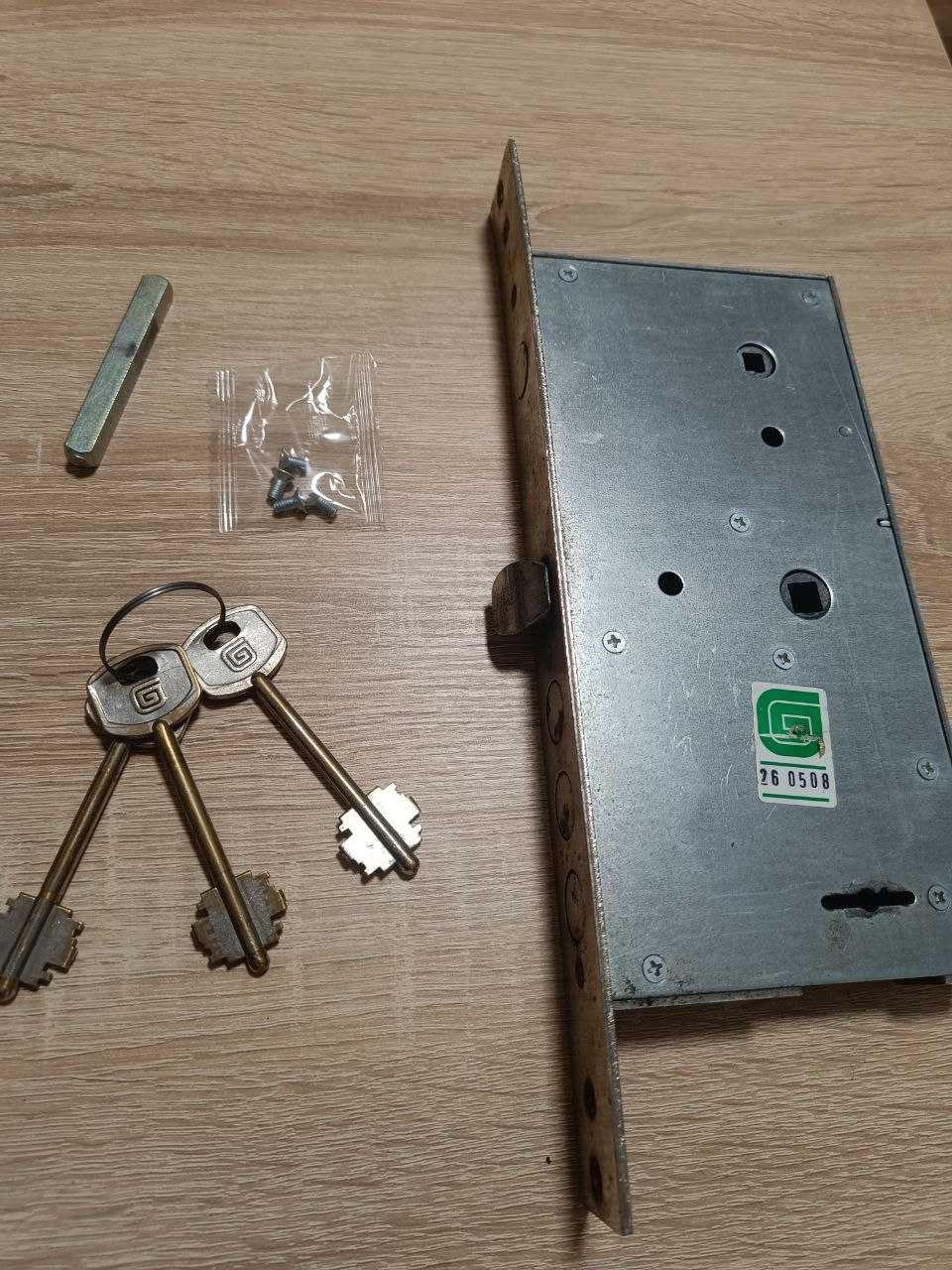 Дверний замок Guardian 30.15 (77 мм)
