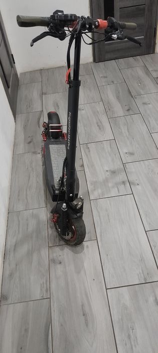 Самокат Куго м4 про