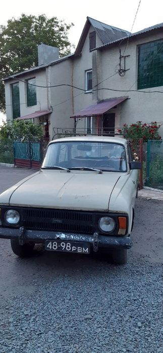 Автомобіль Москвич М408