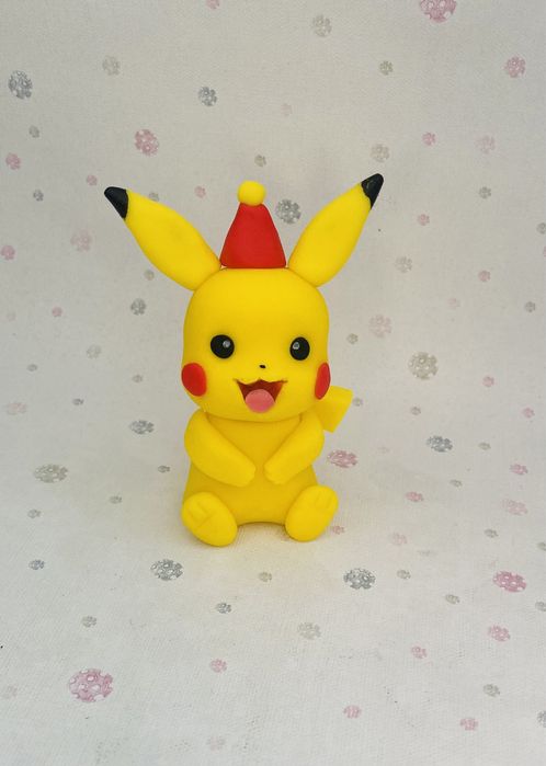 Figurki na tort z masy cukrowej pikachu