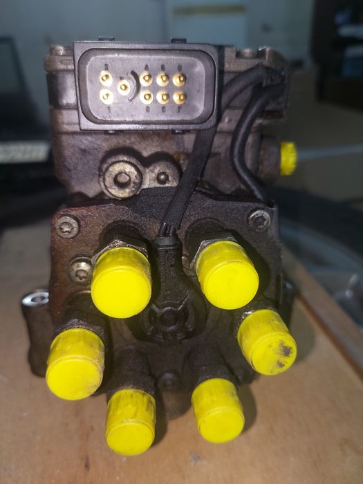 Продаю ТНВД Ауди 106М