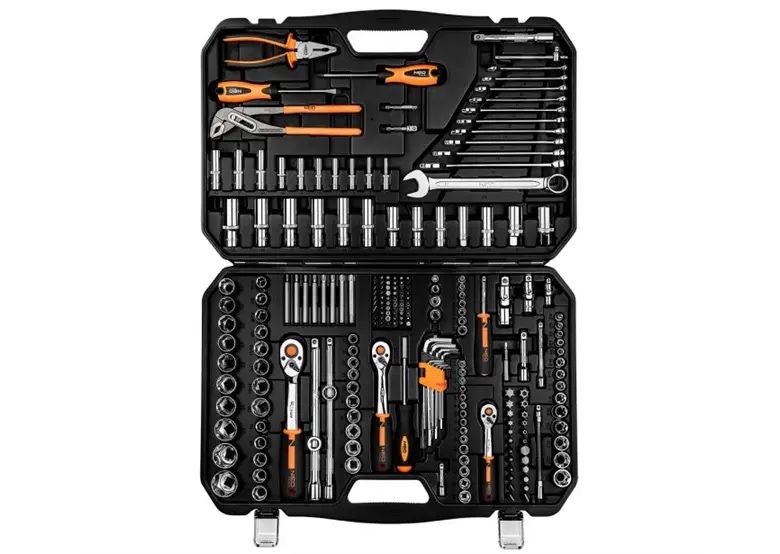 Klucze nasadowe 1/2", 3/8", 1/4", zestaw 233 elementów Neo 10-078