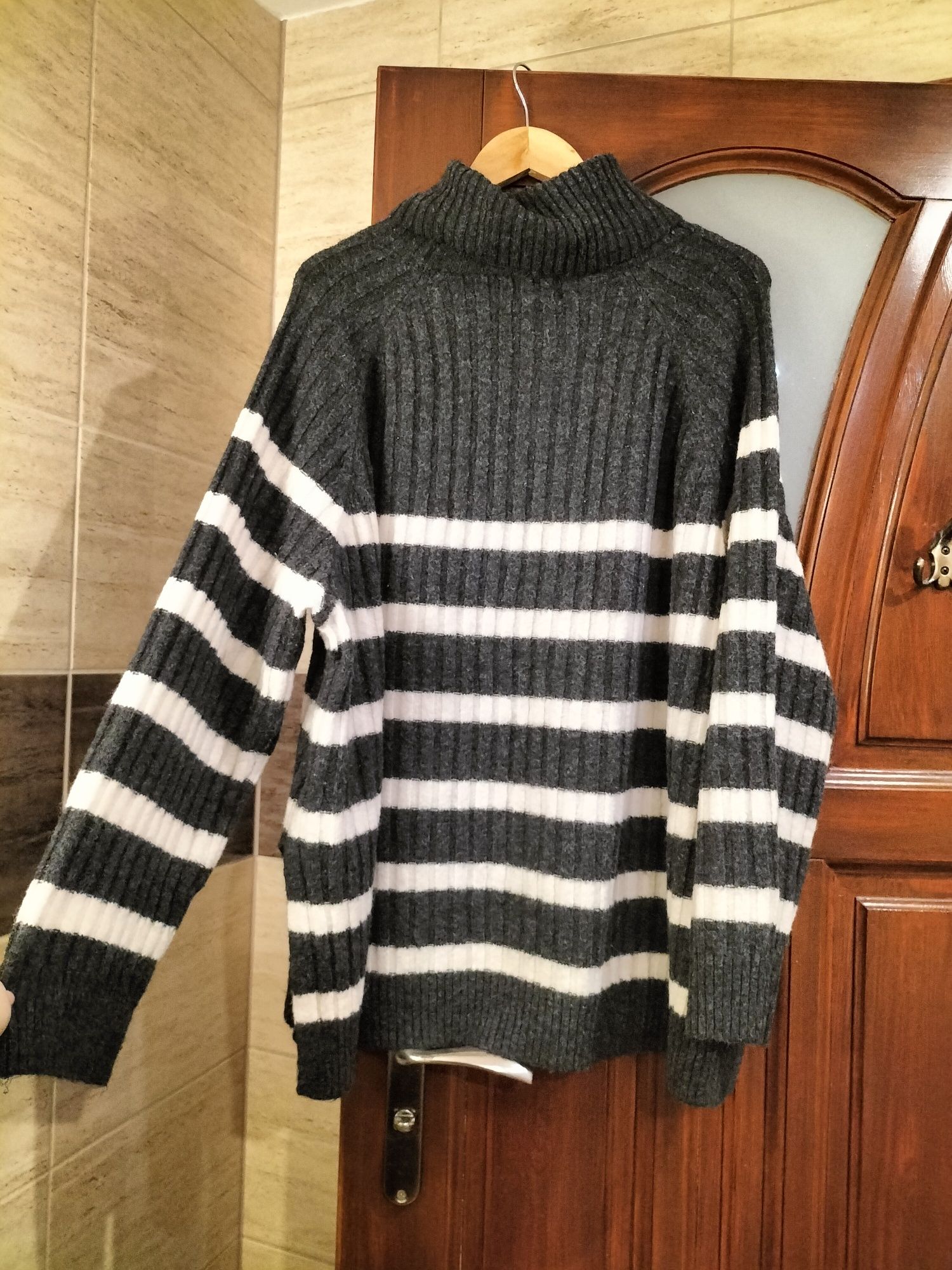 Sweter w prążki z golfem ciepły oversize wełna h&m