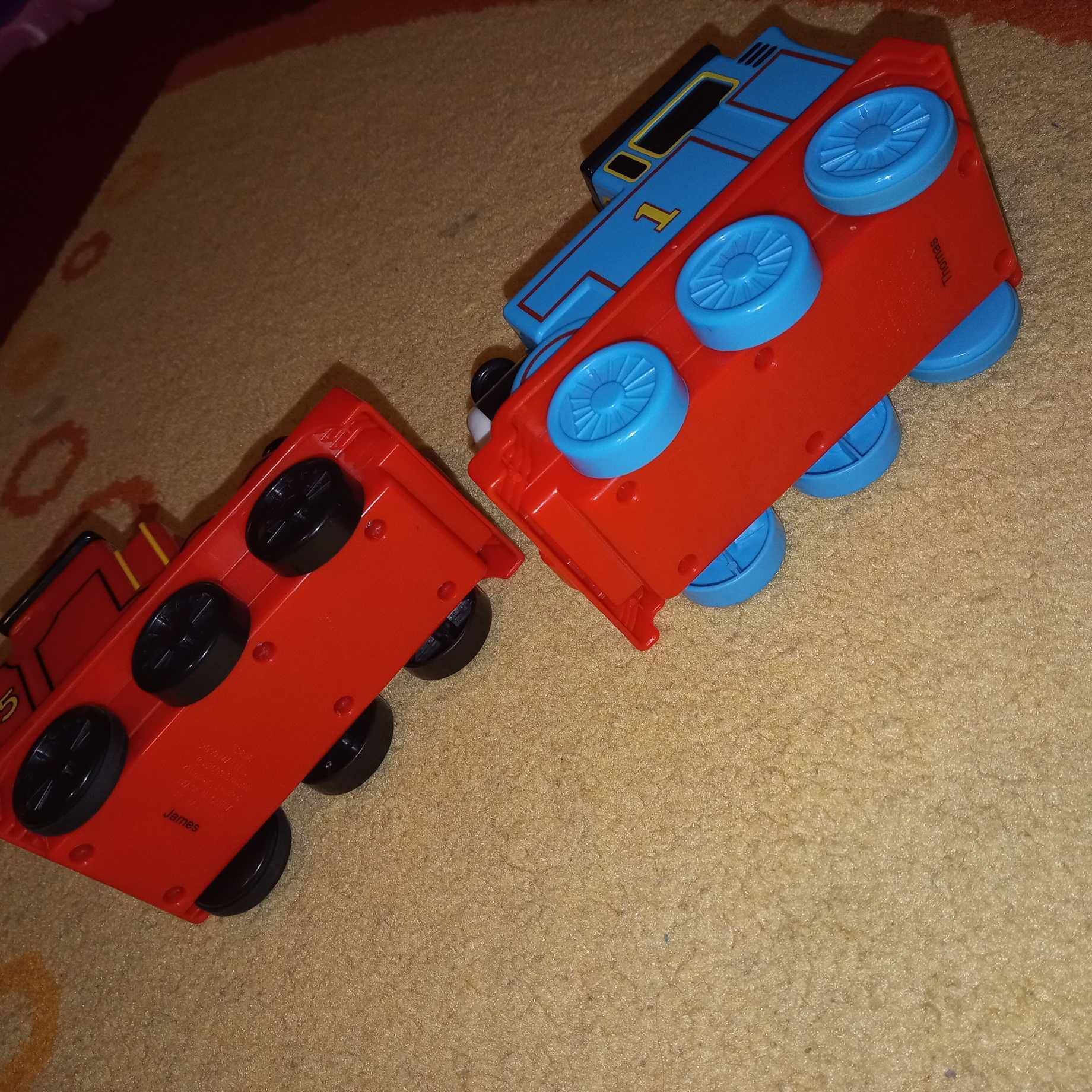 Ciuchcia Tomek i Kuba na napęd nowa, Sodor,przyjaciele