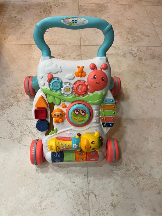 Pchacz balkonik dla dziecka