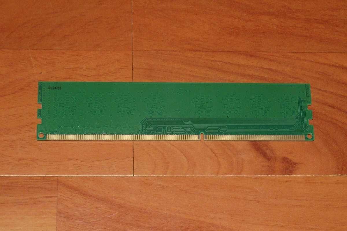Szybka pamięć H-Flash 8GB DDR3 1600MHz