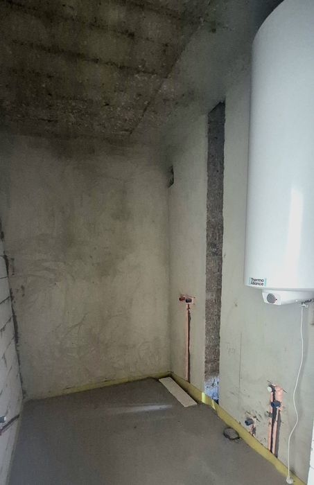 Продаж 1 кім. квартира 44м тераса 40м зданий новобуд Львів Винники.