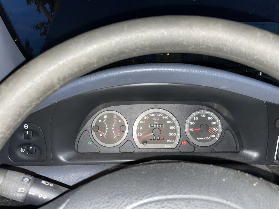 Vendo fiat palio apenas 76k km reais