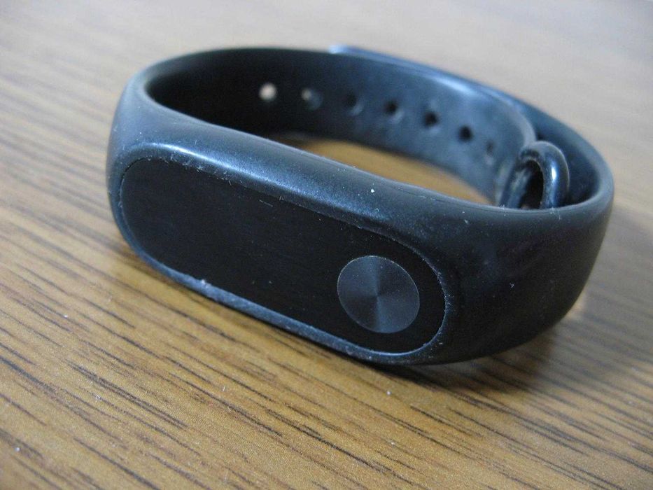 Фитнес-браслет Xiaomi Mi Band 2 Black, б/у