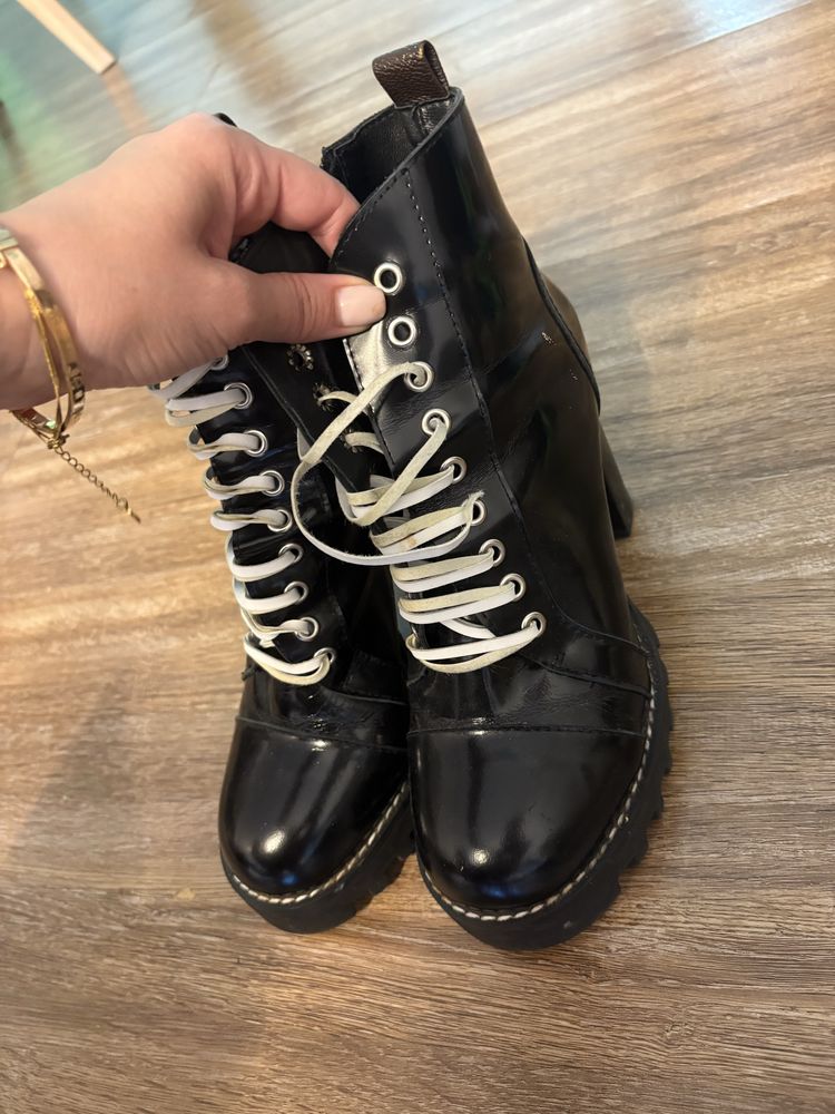 Ботинки Louis Vuitton 38 розмір