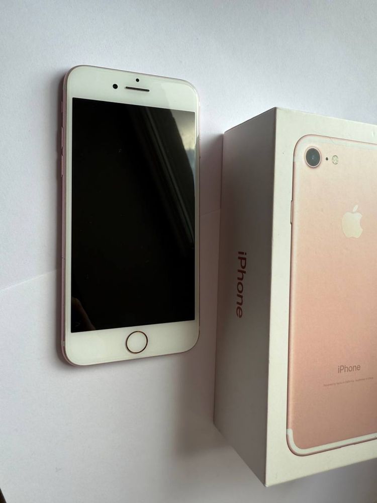 Продаю телефон IPhone 7 (32ГБ)