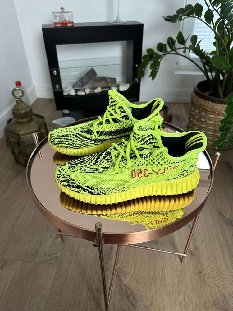 Yeezy Boost 350 V2 „Semi-Frozen Yellow