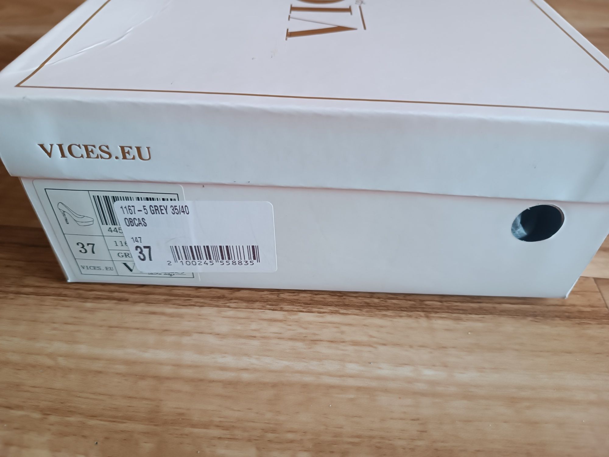 Szpilki szare na platformie