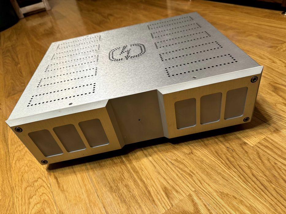 Isotek Nova GII Power Conditionner