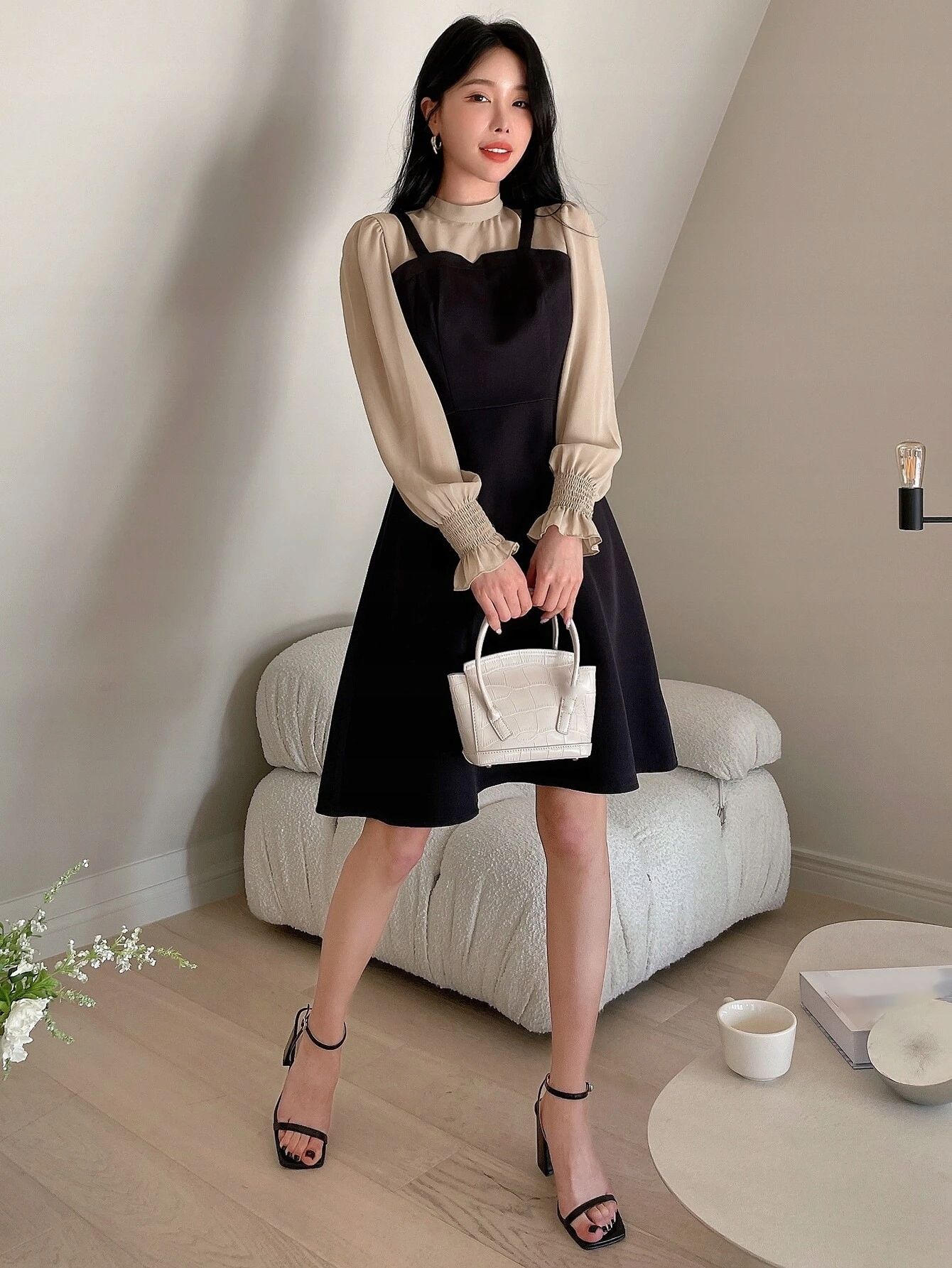 Sukienka Elegancka Mini Rozkloszowana Dwukolorowa Dazy Xxs 32