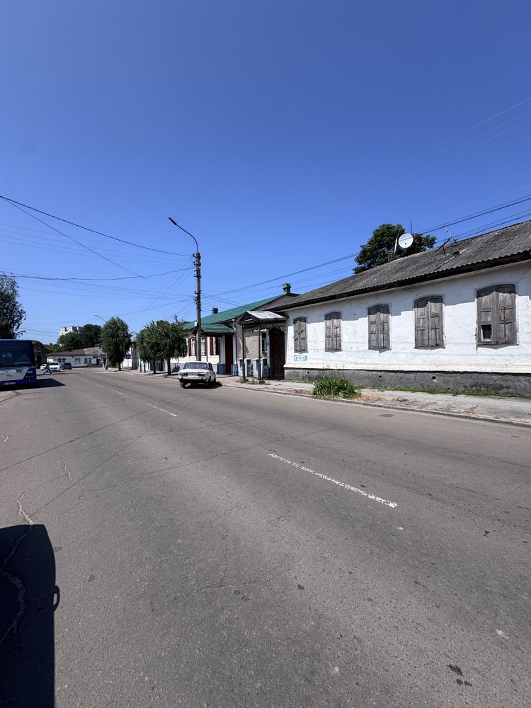 Продаж ч/б під бізнес з окремим фасадним входом!