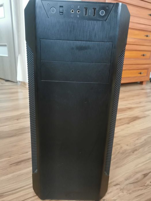Komputer stacjonarny GTX1070/AMD Ryzen 5 2600/16GB RAM