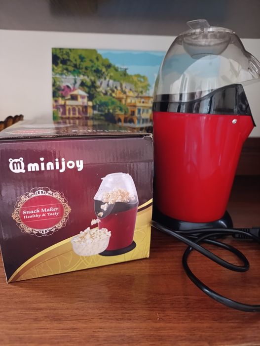 Попкорн. Машина для попкорну. Попкорниця