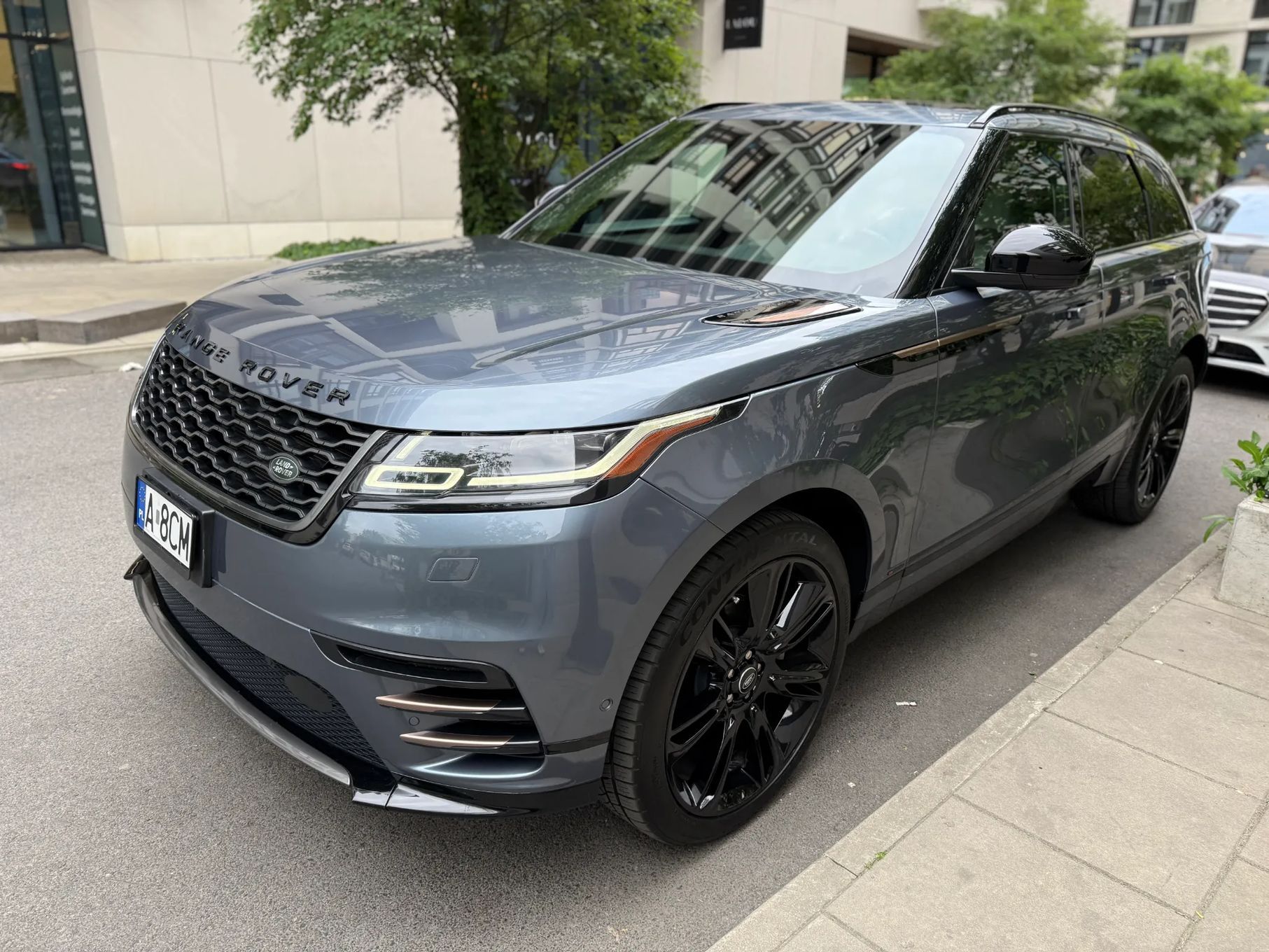 Land Rover Range Rover Velar Land Rover Range Rover Velar 2.0 R-Dynamic SE