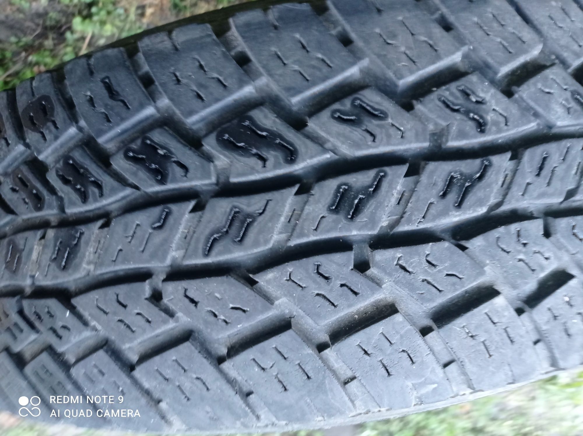 Продам резину зимнюю 265/70 R17. Харьков