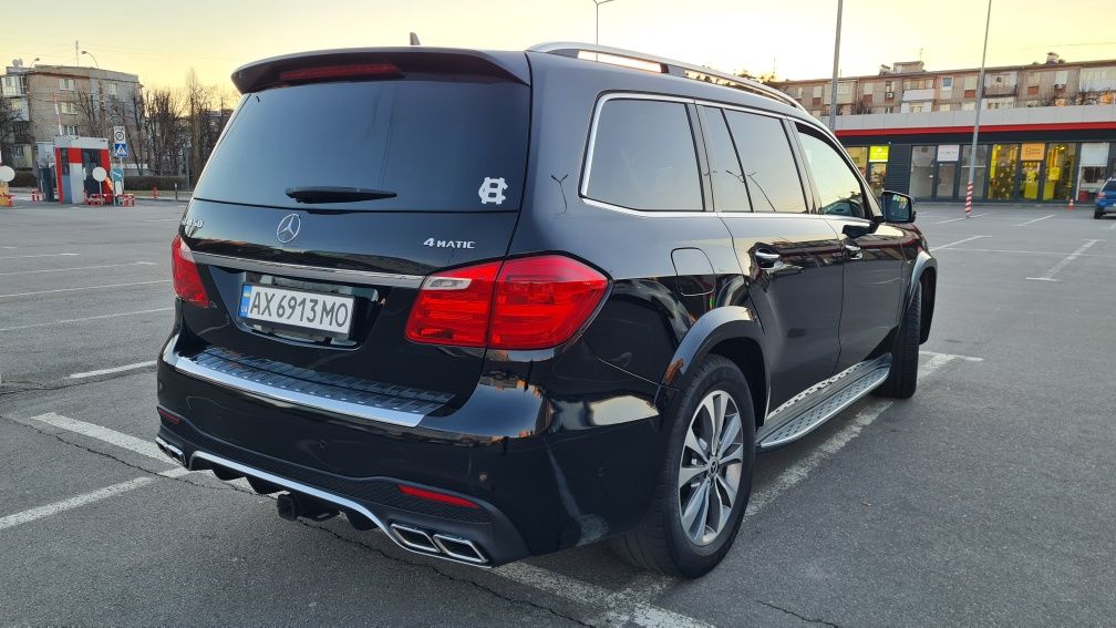 Бампер Mercedes GLS w166 GL AMG 63