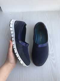 Skechers зручні мокасини туфлі