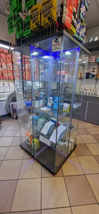 Likwidacja sklepu lada regały witryny