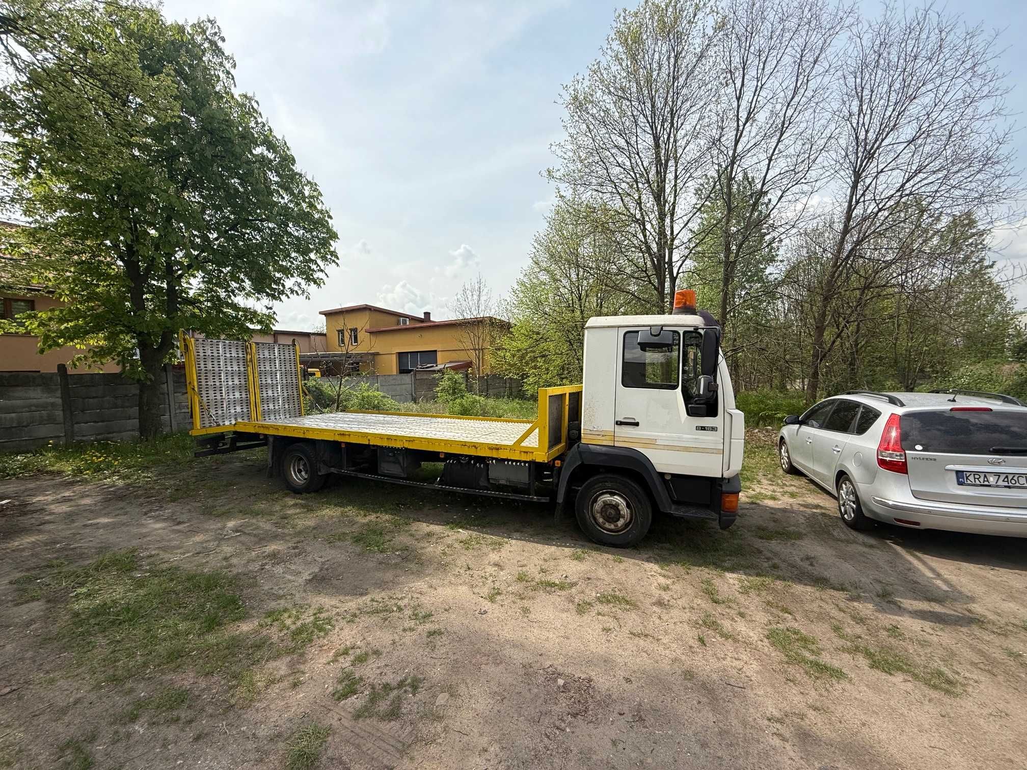 Auto Laweta Man Pomoc Drogowa do transportu maszyn DMC 8t